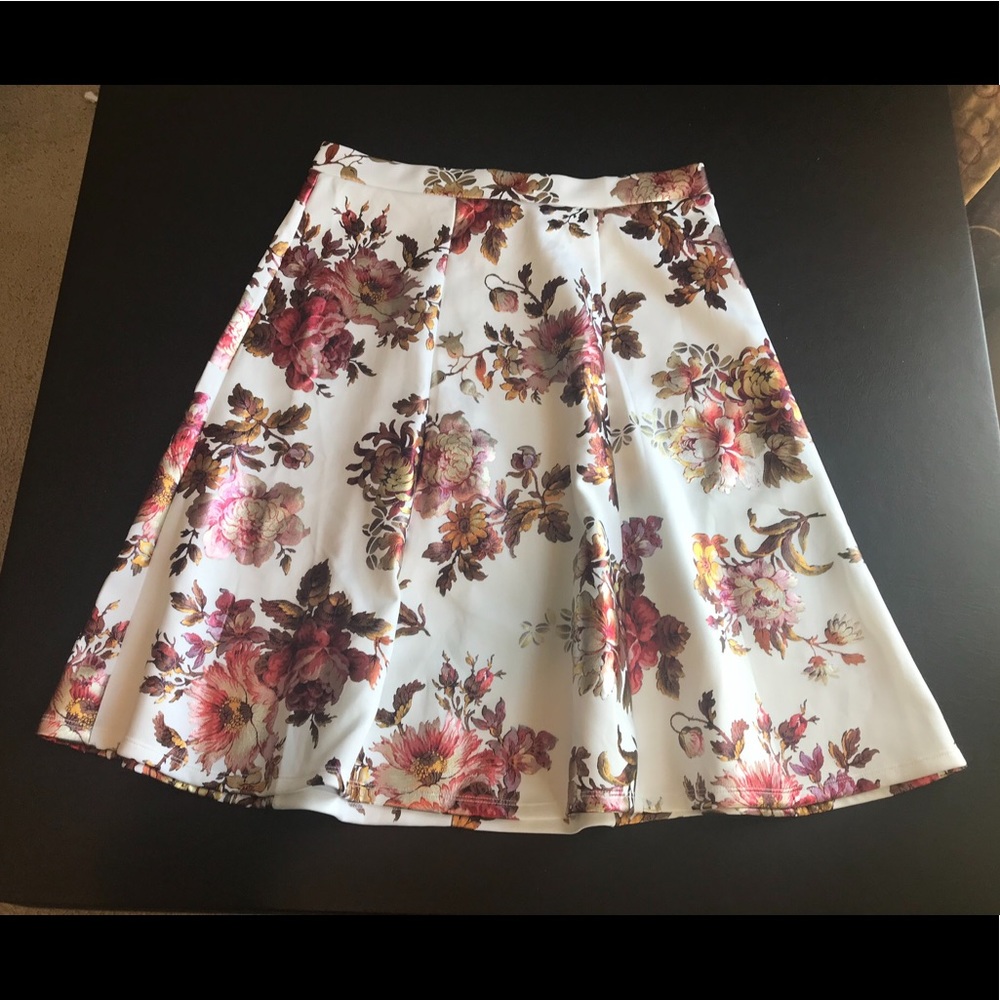 Gorgeous Cream Skirt with Metallic Flowers